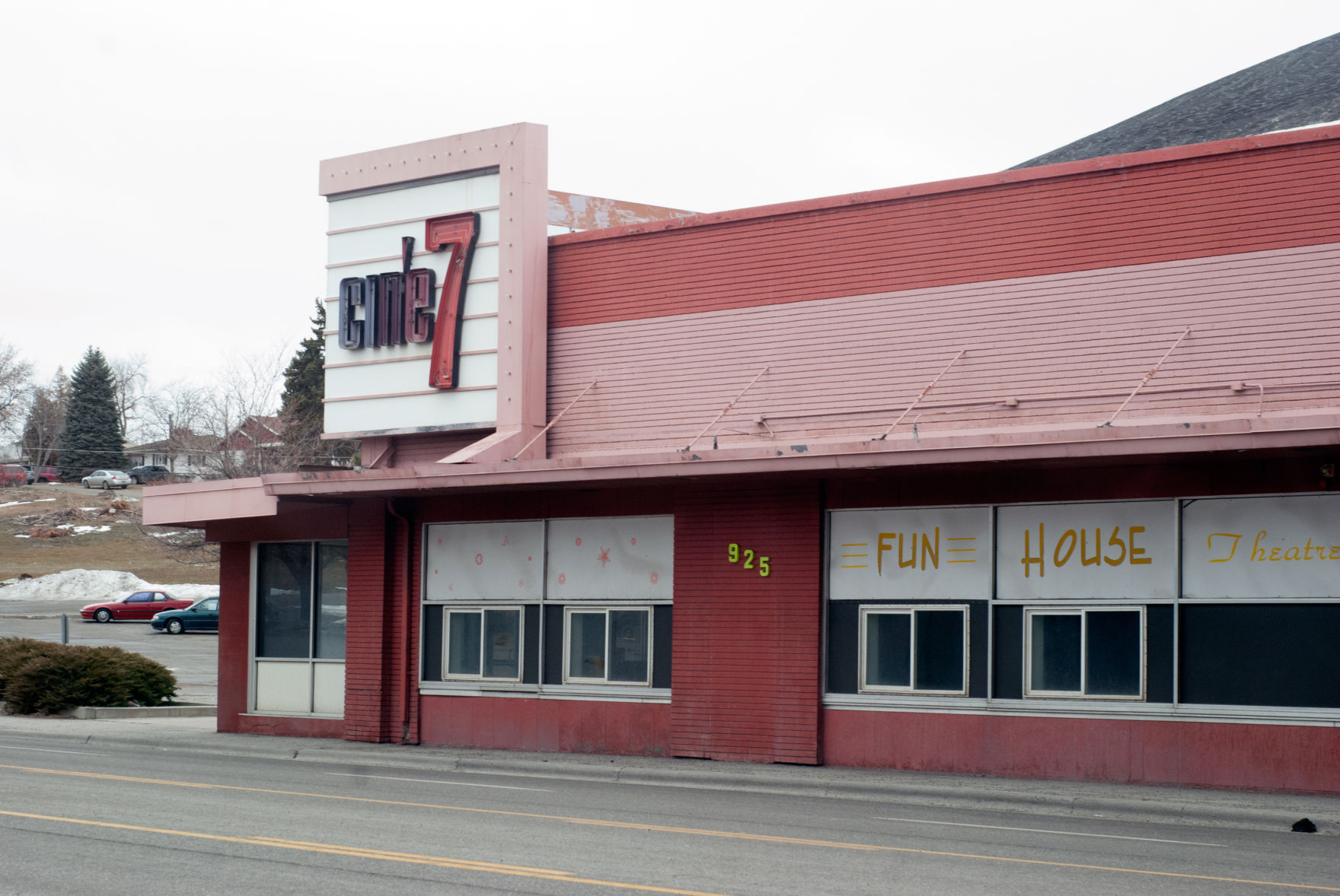 Discount movie theater